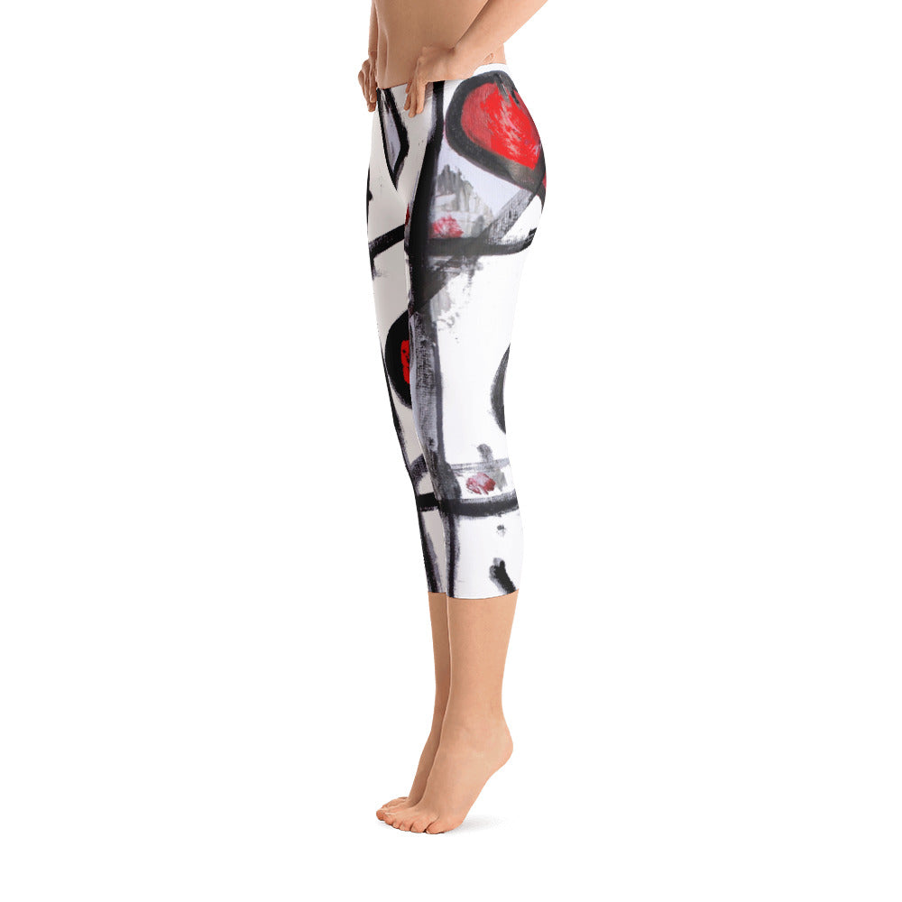 "Love wins" Capri Leggings
