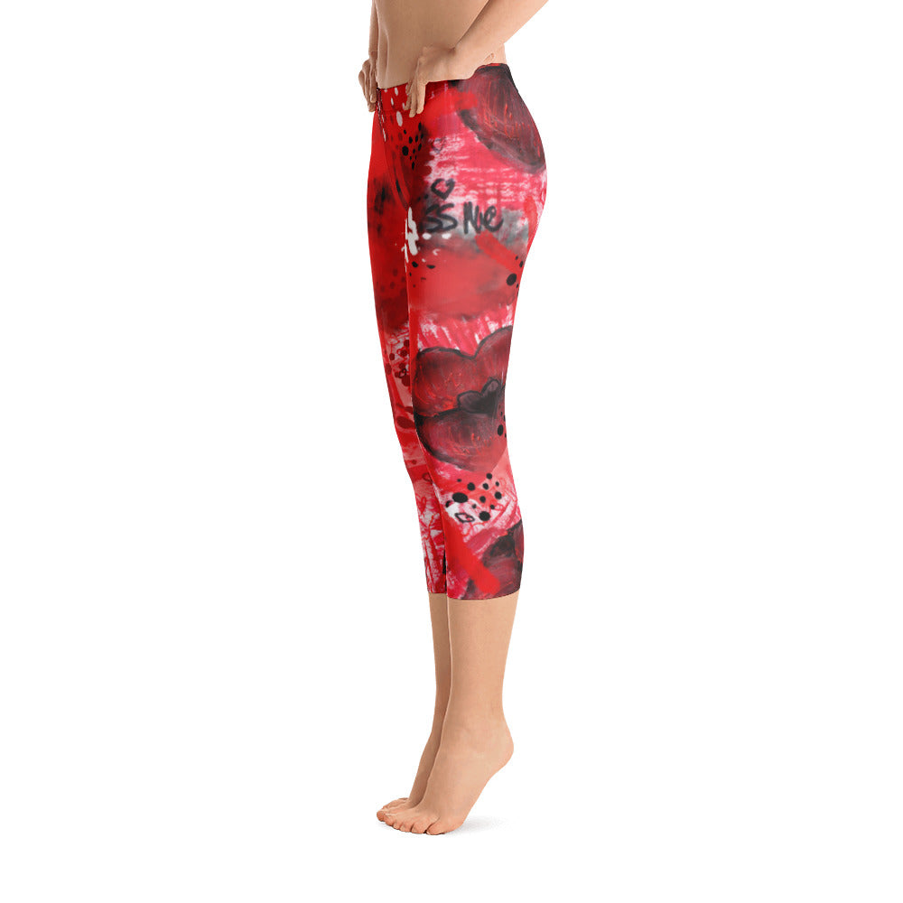 "Kiss me" Capri Leggings