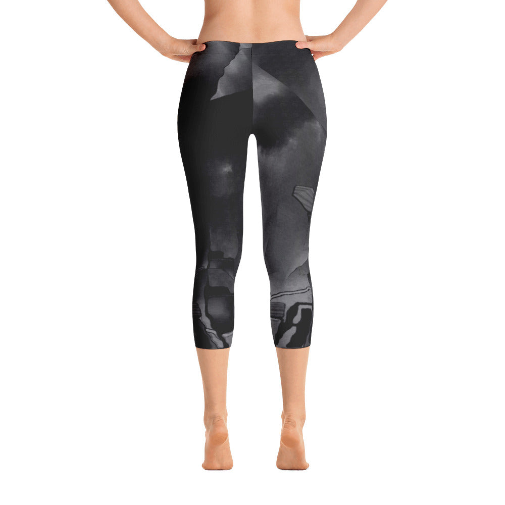 "Escape" Capri Leggings