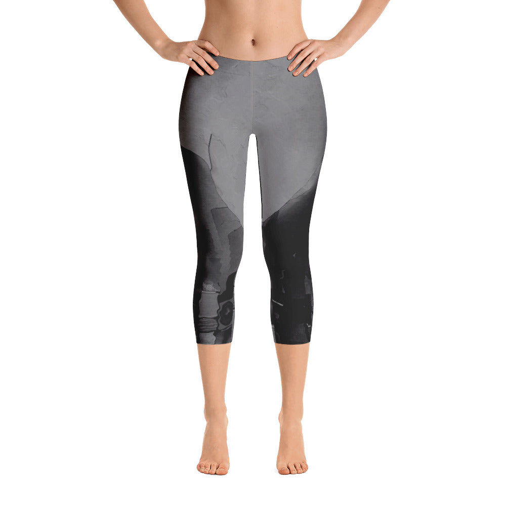 "Escape" Capri Leggings