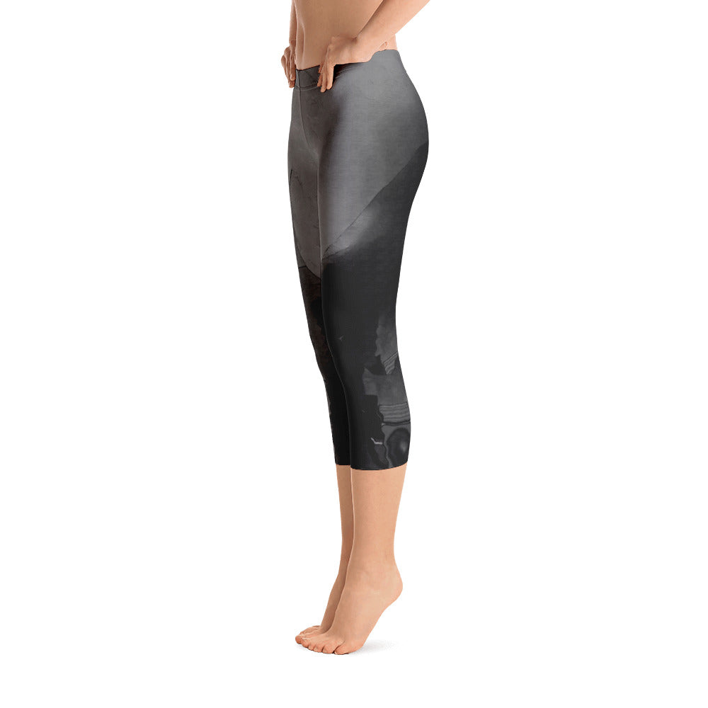 "Escape" Capri Leggings